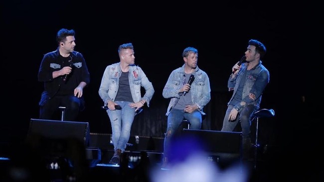 Bikin Iri! Perempuan Ini Diajak Manggung Westlife di Semarang