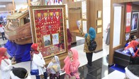 Layaknya kapal sungguhan, tampilan Mugaba Banuraja dibangun seperti kapal laut lengkap dengan haluan, buritan, sampul dan anjungan. Di bagian depannya terdapat monumen jangkar yang mempertegas kesan maritim. (Yudha Maulana/detikcom)