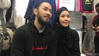 Bersama sang istri, Metha Yuna, Uki kini menjalani bisnis baru. Foto: Hanif/detikHOT