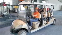 AP II saat ini mengoperasikan sebanyak 62 boogie car bertenaga listrik sebagai layanan transportasi di dalam terminal penumpang pesawat.  Penumpang dapat menggunakan layanan ini secara gratis untuk menuju boarding lounge di terminal.