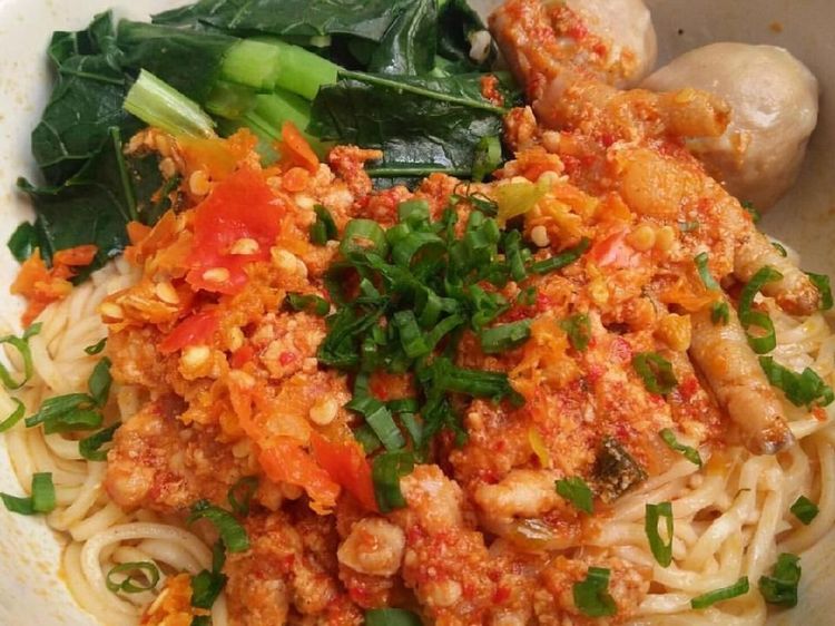 Yuk, Sarapan Mie Ayam Rica Biar Makin Semangat Pagi Ini!