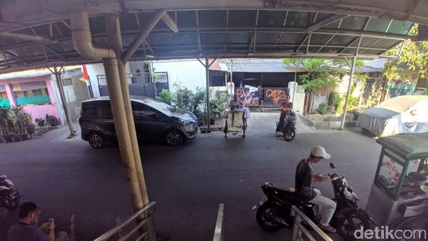 Viral Kebaktian Tutup Peti di Depan Masjid di Jakpus, Begini Ceritanya