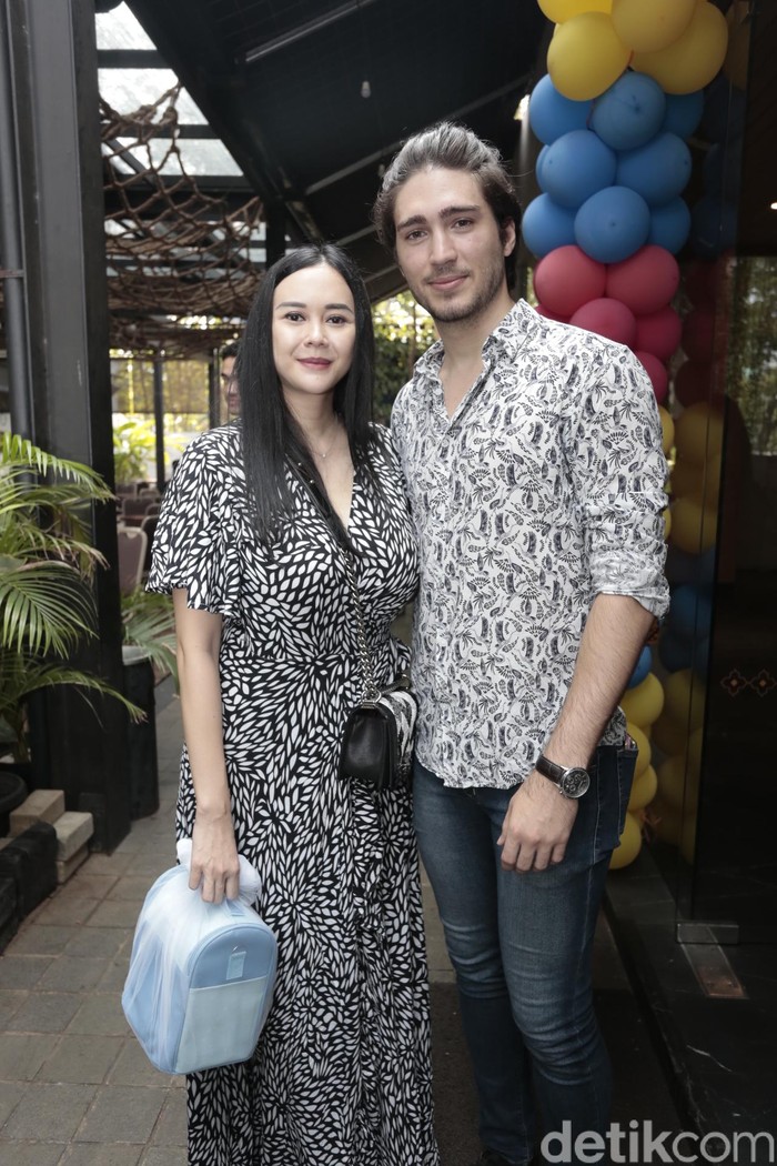 Aura Kasih Aura Kasih