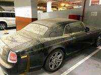 Mobil Mewah yang Terbengkalai di Dubai