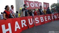 Aksi ini dilakukan untuk mendesak Presiden Jokowi Berani Mencoret Capim KPK yang Bermasalah.
