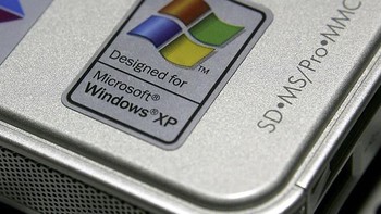 Namun kini bisa dikatakan Windows XP telah menjadi kenangan yang indah bagi yang dulu mengandalkannya. Foto: Getty Images