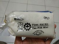 Unik! Pengantin di Jaksel Souvenir Nikahnya P3K dan Panduan Hadapi Gempa