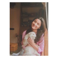  Bagaimana menurutmu dengan penampilan Alia Bhatt yang tidak mengenakan satu pun produk kecantikan ini? Foto: dok. Instagram