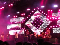Tampil Super Gemas di Jakarta, Superorganism Umumkan Vakum