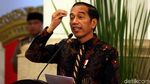 Ekspresi Jokowi Saat Berdampingan dengan Mahfud MD