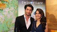 Di film terbaru Raihaanun yang berjudul Twivortiare, ia beradu akting dengan Reza Rahadian. Ia menjadi sosok bankir sukses bernama Alexandra. Foto: Instagram raihaanun