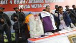 Aulia Kesuma Tertunduk Malu di Polda Metro Jaya