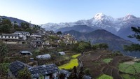 Desa di wilayah Himalaya di Nepal, Ghandruk (juga dikenal sebagai Desa Batu) terletak lebih dari 2.000 meter di atas permukaan laut. Akses ke sini hanya bisa dengan berjalan kaki (CNN)