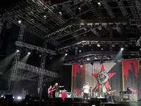 Kepalan dan Seruan Perlawanan dari Prophets of Rage