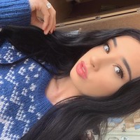 Selama pacarnya tampil di konser, Paris Dylan dikatakan menghabiskan waktu untuk shopping di brand-brand high end, seperti Valentino, Hermes, Christian Louboutin, Prada dan Gucci yang kerap dipamerkan di medsos. Foto: Instagram @parisdylan550