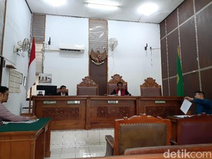 Bareskrim Tak Hadir, Sidang Praperadilan MAKI soal Bank Century Ditunda