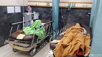Kabid Pelayanan Masyarakat RS MH Thamrin, Jamal Abdul Naser mengatakan, ada 31 korban yang dibawa ke RS MH Thamrin, yang belakangan berganti nama menjadi RS Abdul Radjak ini. Tujuh orang meninggal dunia, 3 luka berat dan 21 lainnya luka ringan.