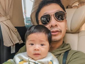 Digaplok! Cara Anak Bangunkan Raditya Dika di Pagi Hari