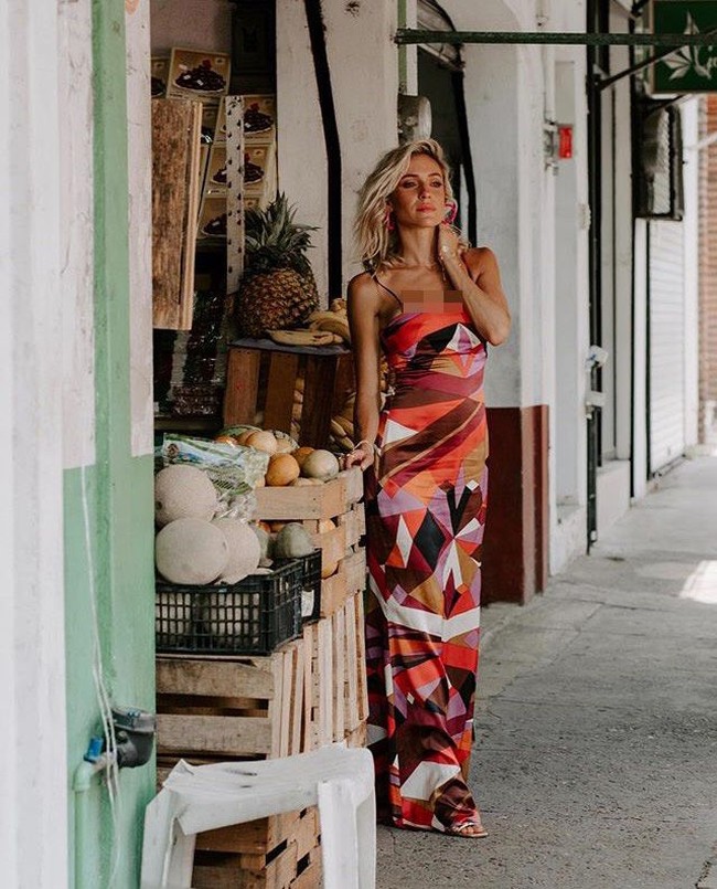 Tetapi, banyak netizen mengkritik penampilan Kristin. Mereka mengklaim bahwa ibu tiga anak ini terlalu kurus. Padahal Kristin kerap berbagi rahasia gaya hidup sehatnya dengan para penggemarnya. Foto: Instagram