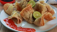 Siomay Batagor Chipsy yang ada di Cipulir cocok untuk jadi menu camilan sore yang enak. Di sini bisa pesan dua menu, dan digabung jadi satu. Foto: Istimewa