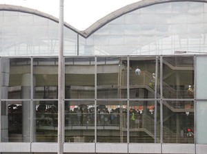 Pendemo Geruduk Bandara Hong Kong, Belasan Penerbangan Dibatalkan
