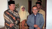 Kepada mereka, HNW mengingatkan agar generasi muda jangan melupakan sejarah perjalanan bangsa. Diakui saat ini masyarakat banyak yang melupakan sejarah bangsa.