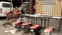 Bimantoro menuturkan, petualangan kriminal kelompok itu dimulai sejak tahun 2015. Kerap berganti personel, kelompok maling ini tercatat sudah puluhan kali beraksi. Mereka biasa mengincar mesin traktor petani yang ditinggalkan di sawah pada malam hari.