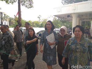 Pansel KPK Serahkan 10 Nama Capim ke Jokowi