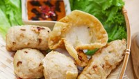 Laries batagor cuplis di Cilandak, khusus menyajikan potongan batagor premium yang enak. Digoreng hingga garing, tekstur batagor di sini sangat renyah. Foto: Istimewa
