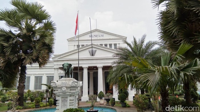 Museum Nasional dan Prasasti Mulawarman
