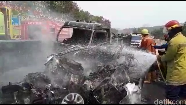 Isu Angker di Jalan Tol Cipularang hingga Pengemudi Doyan Ngebut
