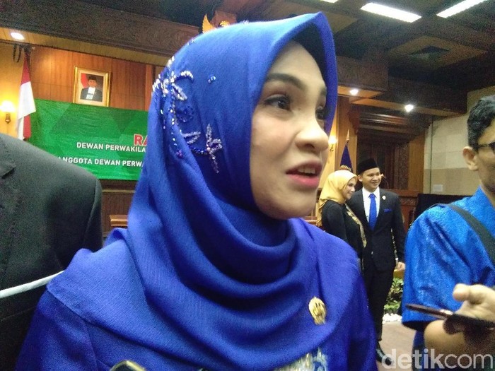 Putri Amien Rais, Hanum Salsabiela atau Hanum Rais