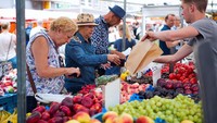 Terakhir, ada Amsterdam. Mencari tempat makan yang halal di Amsterdam sangatlah mudah. Grillroom Shoarma dan Bazaar Amsterdam menawarkan beragam pilihan makanan halal yang lezat untuk dicoba kalau liburan ke Amsterdam, Belanda. (iStock)