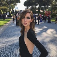 Selama ini banyak orang beranggapan bahwa Teddy adalah wanita seutuhnya karena sudah berpenampilan seperti perempuan sejak lama. Banyak yang terkejut, karena aku sudah bekerja sebagai model wanita selama beberapa tahun ke belakang, ucapnya, seperti dikutip dari Elle.  Foto: Instagram @teddy_quinlivan