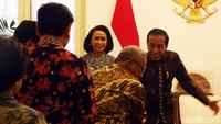 Jokowi menerima Pansel Capim KPK di Istana Negara, Jakarta, Senin (2/9/2019) pada pukul 15.27 WIB.