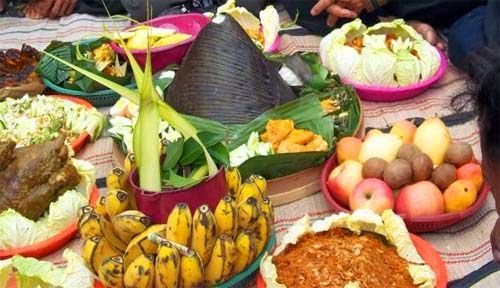 makanan dalam sesajen