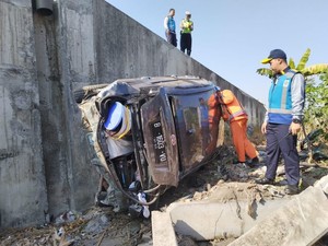 Banyak Pengemudi Nakal, Ngebut di Tol Cipularang