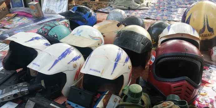 Helm Jadul Hadiah Beli Motor Jadi Buruan