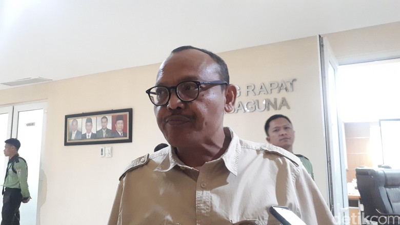 Warga BAB Langsung ke Kali di Jakbar, Gerindra Minta Pemprov Turun Tangan Warga BAB Langsung ke Kali di Jakbar, Gerindra Minta Pemprov Turun Tangan