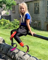 Model Cilik 'Tanpa Kaki' Ukir Sejarah di Catwalk New York Fashion Week