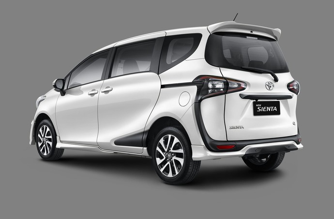 Tampang Anyar Sienta, Ada Jok Captain Seat
