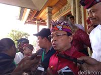 Gubernur Bali Wayan Koster