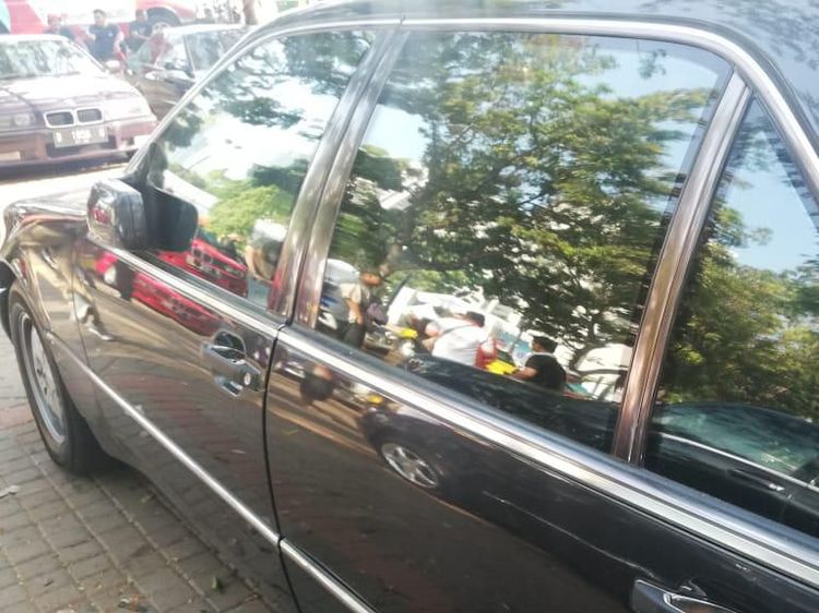 Ada Mobil Antipeluru Dijual Murah, Cuma Rp 135 Juta!