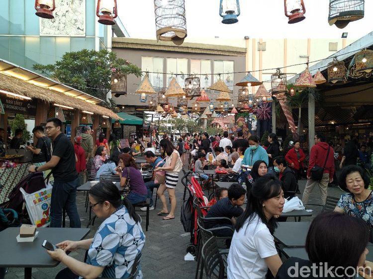 Serunya Kulineran di Kampoeng Tempo Doloe, Ada Ratusan Makanan Legendaris hingga Kekinian