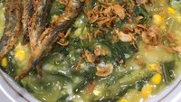 Siapa mau? Tinotuan ini  enak dimakan hangat. Apalagi ada ikan asin, sambal plus taburan bawang goreng yang harum. Foto : Instagram @lilik_indrayani_81