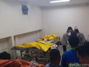 4 Mr X Korban Insiden Maut Tol Cipularang Dibawa ke RS Polri Jakarta