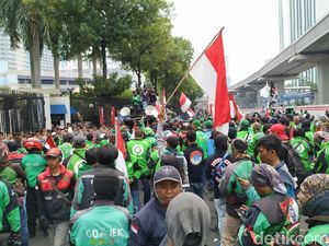 Driver Gojek Demo Kedubes Malaysia