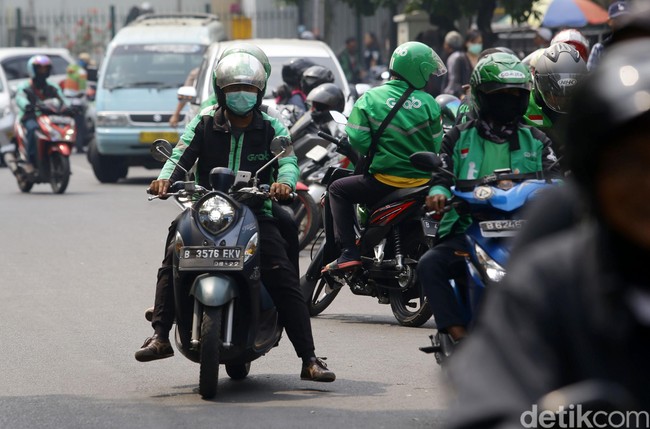 Ojek Online Tolak Lockdown, WFH Saja Orderan Sudah Sepi