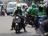 Ojek Online Tolak Lockdown, WFH Saja Orderan Sudah Sepi