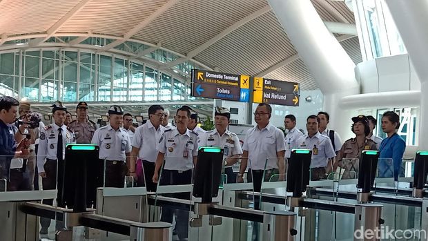Keren! Bandara Ngurah Rai Punya Alat Pemeriksa Penumpang-Bagasi Otomatis